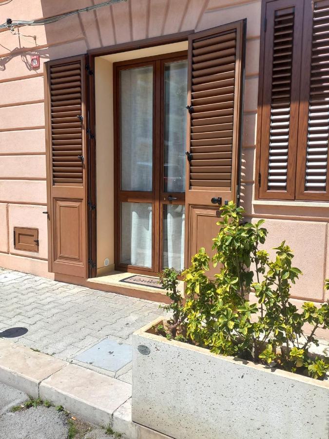B&B Love The Sea Isola delle Femmine Εξωτερικό φωτογραφία